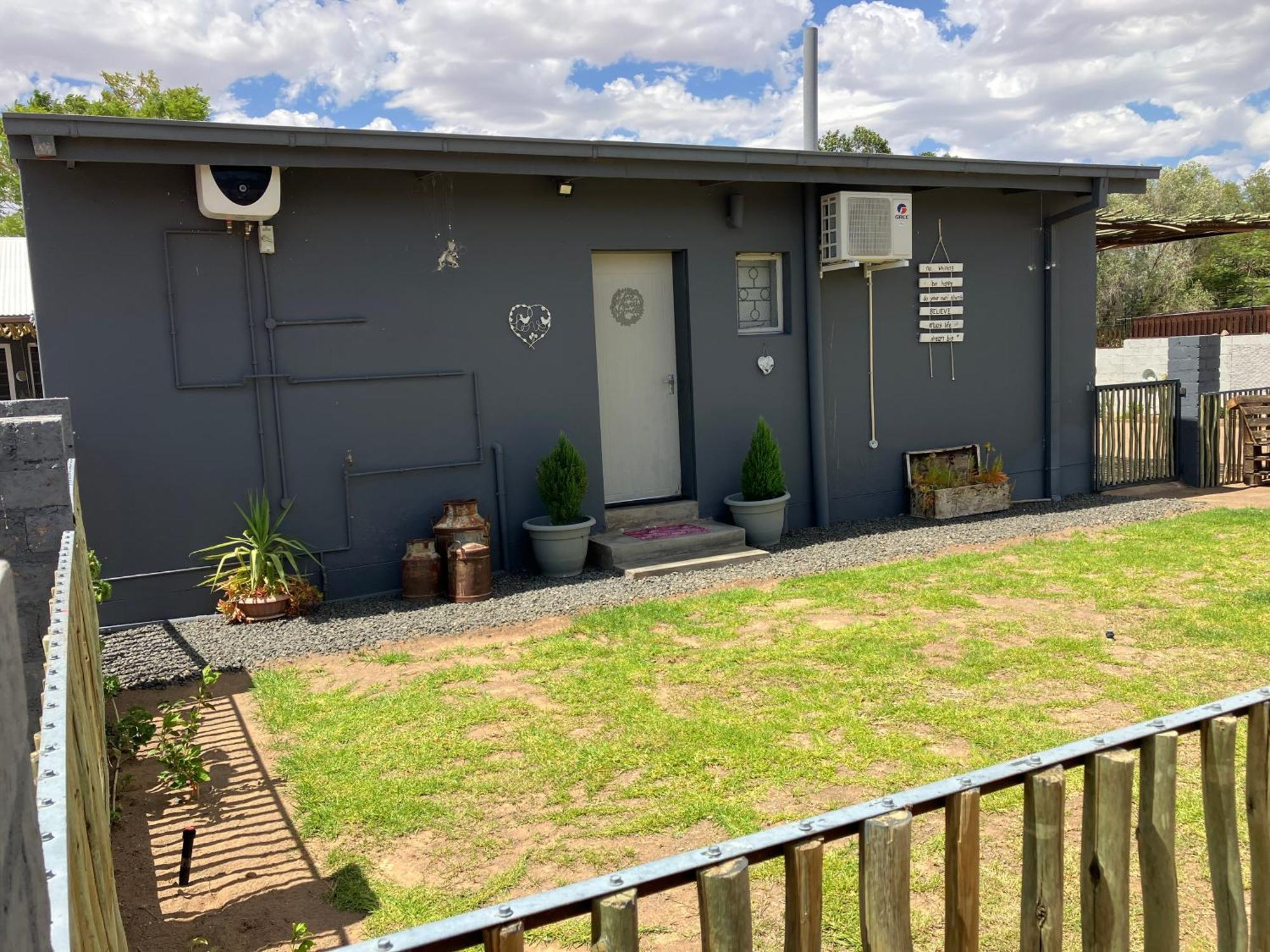 Stellies Accommodation - Room 1 Keetmanshoop Exterior foto