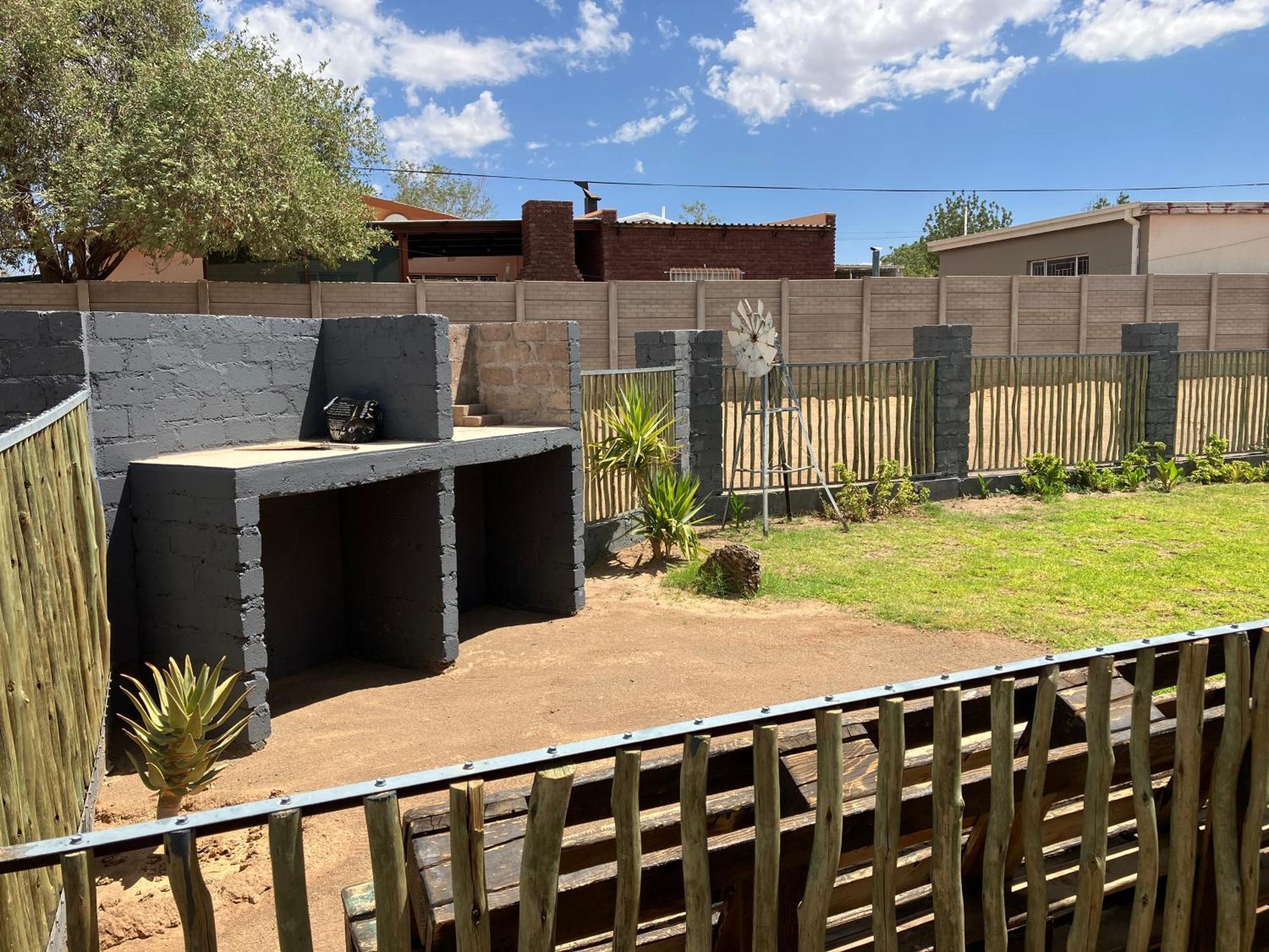 Stellies Accommodation - Room 1 Keetmanshoop Exterior foto